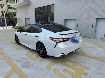 Toyota Camry 2023 года за 13 200 000 тг. в Алматы – фото 3