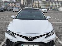 Toyota Camry 2023 года за 15 500 000 тг. в Шымкент