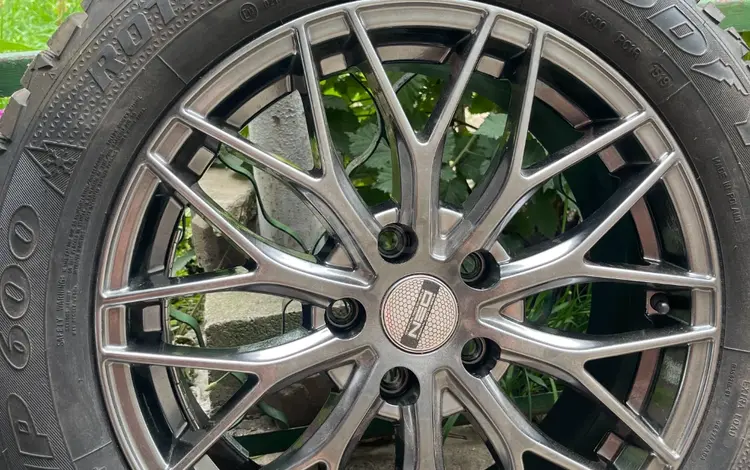 Диски с шинами за 400 000 тг. в Алматы