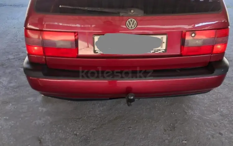 Volkswagen Passat 1995 годаfor3 000 000 тг. в Караганда