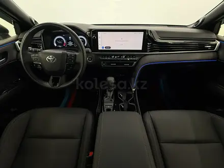 Toyota Camry Luxe 2024 года за 21 490 000 тг. в Астана – фото 8