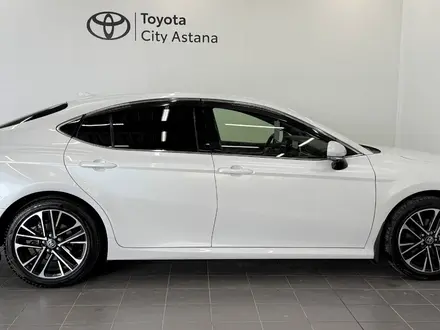 Toyota Camry Luxe 2024 года за 21 490 000 тг. в Астана – фото 18