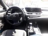 Lexus ES 250 2021 года за 21 500 000 тг. в Алматы – фото 4