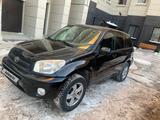 Toyota RAV4 2004 годаүшін4 977 000 тг. в Астана – фото 2