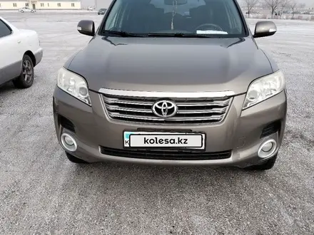 Toyota RAV4 2011 года за 8 400 000 тг. в Тараз