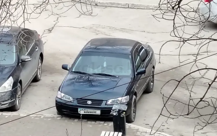 Toyota Camry 1998 года за 3 100 000 тг. в Жанаозен