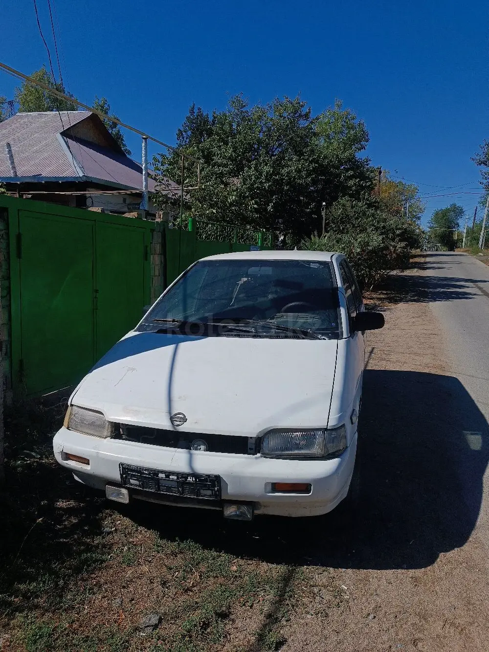 Nissan Prairie, 1991