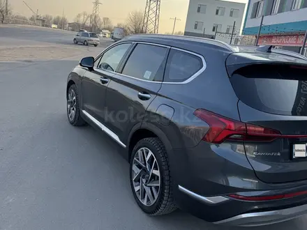 Hyundai Santa Fe 2021 года за 13 280 000 тг. в Алматы – фото 14