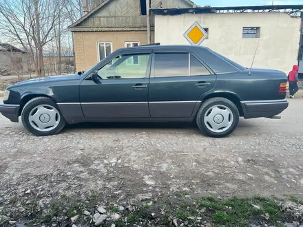 Mercedes-Benz E 280 1994 года за 2 900 000 тг. в Кордай – фото 2