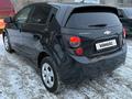 Chevrolet Aveo 2013 года за 3 500 000 тг. в Караганда – фото 2