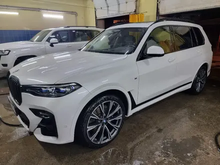 BMW X7 2022 года за 60 500 000 тг. в Алматы – фото 5