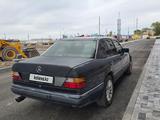 Mercedes-Benz E 230 1991 года за 550 000 тг. в Талдыкорган – фото 3