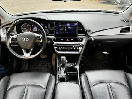 Hyundai Sonata 2018 года за 8 500 000 тг. в Алматы – фото 15