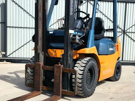 Toyota  7FG23 2005 года за 5 000 000 тг. в Алматы