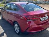 Hyundai Accent 2020 годаfor7 800 000 тг. в Астана – фото 2