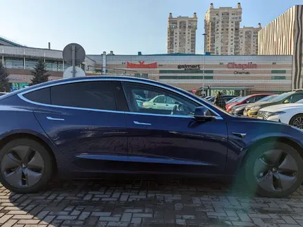 Tesla Model 3 2019 года за 10 300 000 тг. в Алматы – фото 4