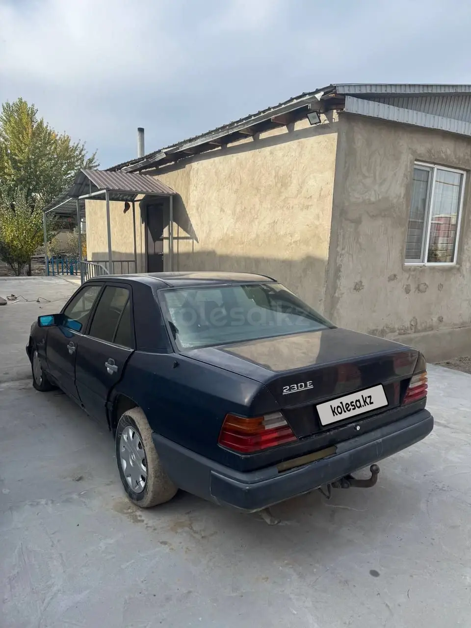 Mercedes-Benz E-Class, 1987