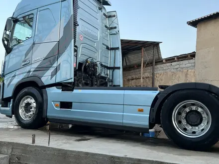 Volvo  FH 2017 года за 38 000 000 тг. в Шымкент – фото 10