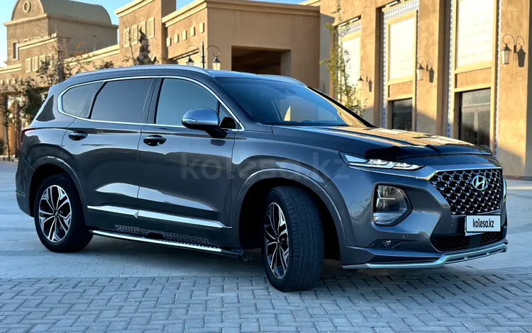 Hyundai Santa Fe 2019 года за 12 500 000 тг. в Шымкент