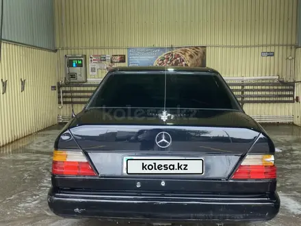 Mercedes-Benz E 230 1989 года за 1 000 000 тг. в Караганда – фото 6