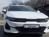 Kia K5 2021 года за 11 500 000 тг. в Алматы – фото 2
