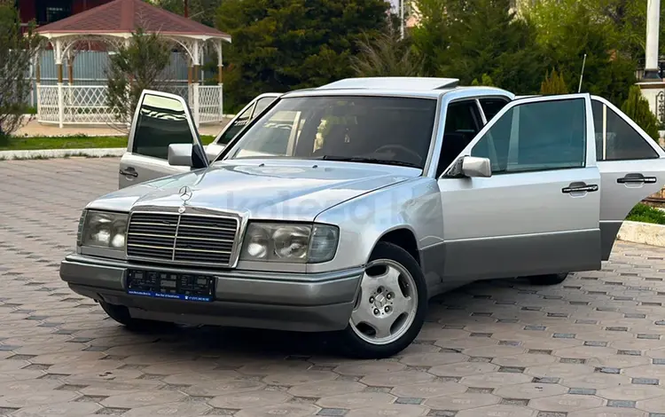 Mercedes-Benz E 220 1993 годаүшін2 000 000 тг. в Туркестан