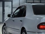 Mercedes-Benz E 230 1997 года за 4 800 000 тг. в Шымкент – фото 2