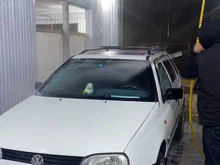 Volkswagen Golf 1995 года за 1 500 000 тг. в Шымкент