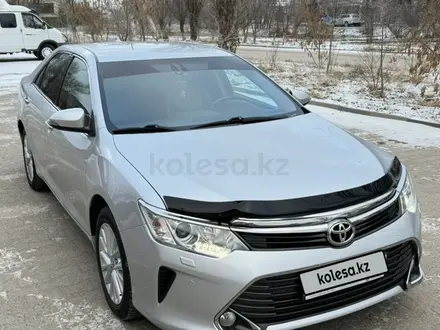 Toyota Camry 2014 года за 12 600 000 тг. в Актобе – фото 2