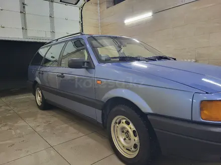 Volkswagen Passat 1993 года за 2 500 000 тг. в Тараз – фото 2