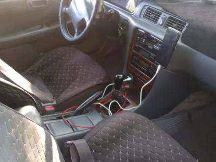 Toyota Camry 1996 года за 2 900 000 тг. в Семей – фото 5