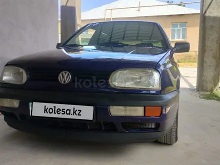 Volkswagen Golf 1997 года за 1 900 000 тг. в Аксукент – фото 2