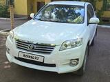 Toyota RAV4 2010 года за 7 000 000 тг. в Караганда