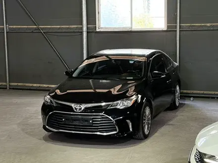 Toyota Avalon 2017 года за 13 000 000 тг. в Тараз