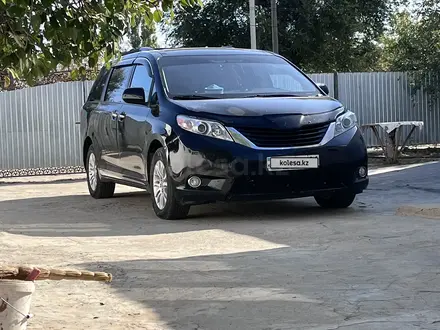 Toyota Sienna 2015 года за 12 000 000 тг. в Атырау