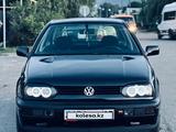 Volkswagen Golf 1993 годаүшін1 300 000 тг. в Алматы