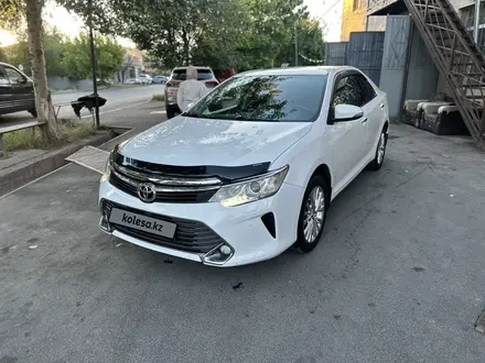 Toyota Camry 2015 года за 9 700 000 тг. в Шымкент – фото 13