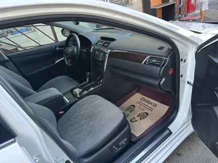 Toyota Camry 2015 года за 9 700 000 тг. в Шымкент – фото 7