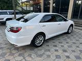 Toyota Camry 2015 годаүшін9 700 000 тг. в Шымкент – фото 2