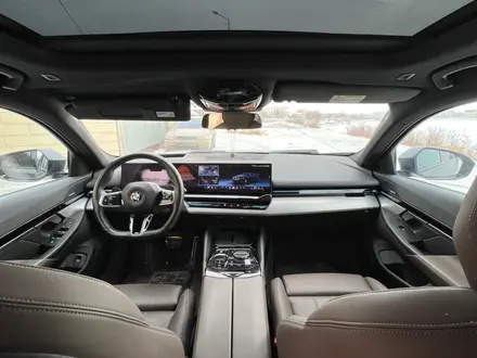 BMW 530 2023 года за 38 000 000 тг. в Астана – фото 7