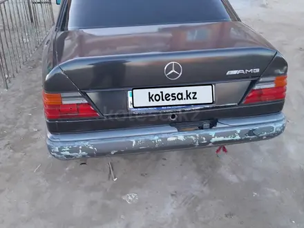 Mercedes-Benz E 220 1989 года за 1 100 000 тг. в Айтеке би – фото 6