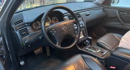 Mercedes-Benz E 320 2002 годаfor5 500 000 тг. в Актау – фото 3