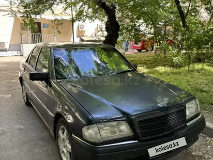 Mercedes-Benz C 280 1996 года за 2 200 000 тг. в Алматы – фото 4