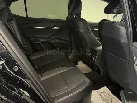 Toyota Camry Prestige 2025 года за 21 190 000 тг. в Астана – фото 7