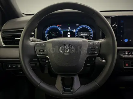 Toyota Camry Prestige 2025 года за 21 190 000 тг. в Астана – фото 14