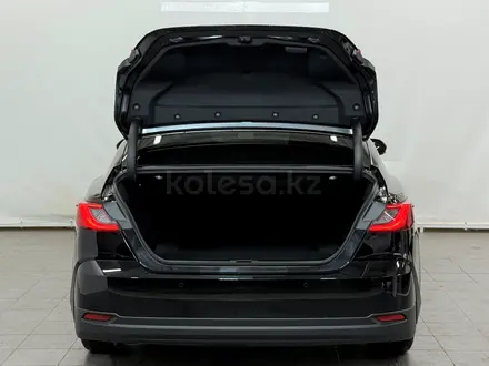 Toyota Camry Prestige 2025 года за 21 190 000 тг. в Астана – фото 10