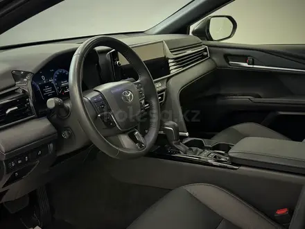 Toyota Camry Prestige 2025 года за 21 190 000 тг. в Астана – фото 15
