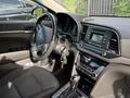 Hyundai Elantra 2018 года за 7 400 000 тг. в Алматы – фото 2