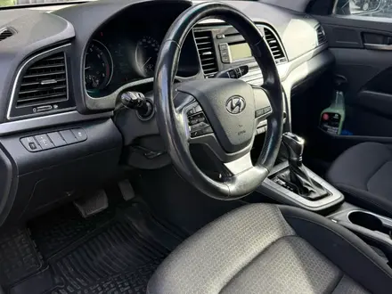Hyundai Elantra 2018 года за 7 400 000 тг. в Алматы – фото 4