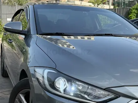 Hyundai Elantra 2018 года за 7 400 000 тг. в Алматы – фото 5